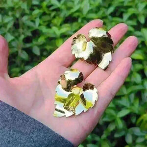 Vintage Gold-toned leaf clip-on earrings